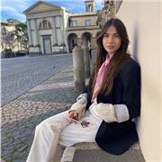 Laureata in lettere e filosofia impartisce lezioni di filosofia/storia/ italiano con metodo semplificato ed efficiente